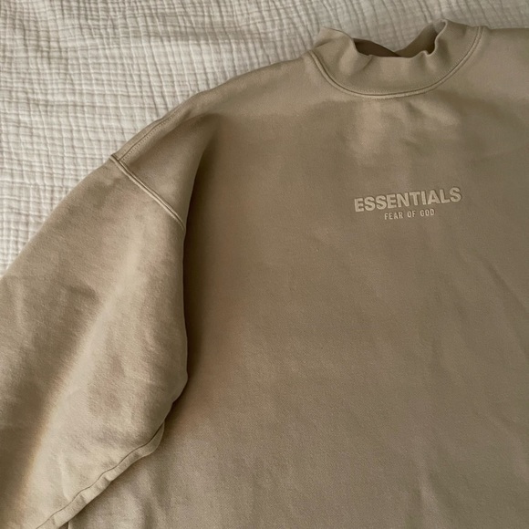 FEAR OF GOD - ESSENTIALS: Beige crewneck - Picture 5 of 11